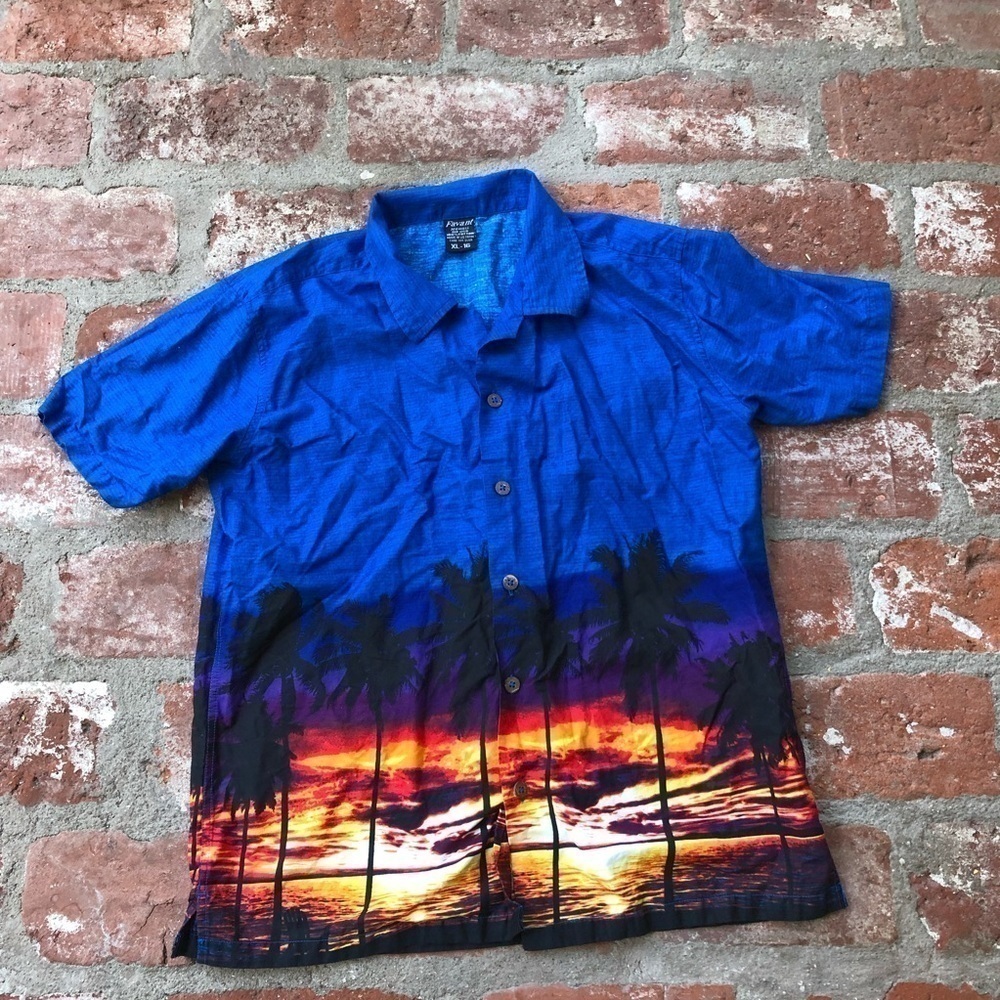 Boys XL-16 Hawaiian shirt 🌺
